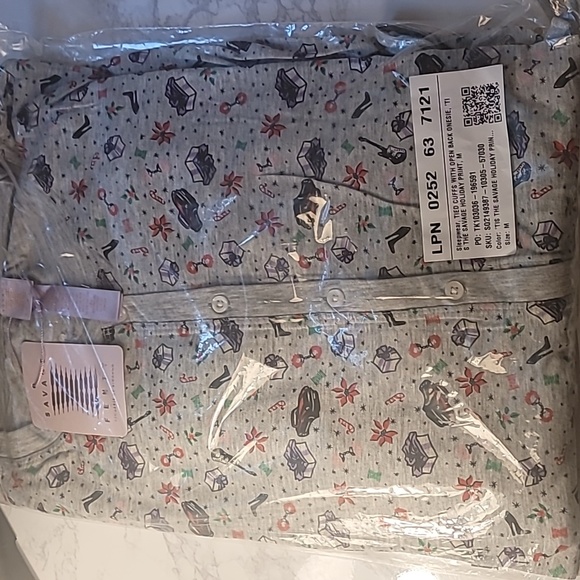 SAVAGE X FENTY TIS THE SAVAGE OPEN-BACK ONESIE SIZE MEDIUM - Picture 10 of 10